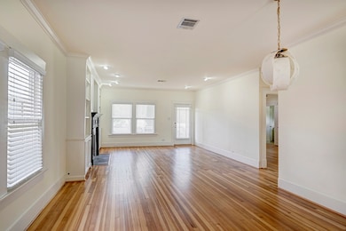 1633 W Main St, Houston, TX 77006 - photo 5