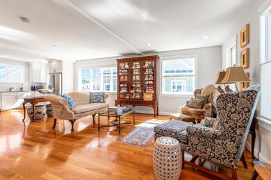 155 Green St unit 4, Marblehead, MA 01945 - photo 2