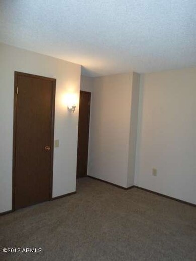 10635 W Highwood Ln, Sun City, AZ 85373 - photo 5