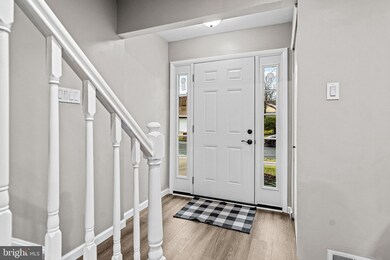 102 Malvern Ct, Mount Laurel, NJ 08054 - photo 2