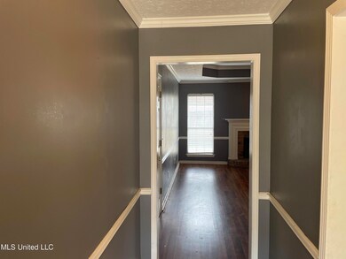 912 Mountain Crest Dr, Byram, MS 39272 - photo 4