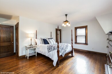 1029 Jeannette St, Des Plaines, IL 60016 - photo 3