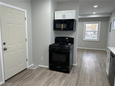 15630 Holmes Ave unit Up, Cleveland, OH 44110 - photo 7