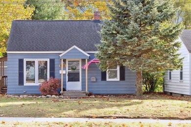 04-810-32nd-St-SW-Wyoming-MI-49509-Windo