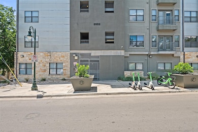 Texan Shoal Creek unit 417, Austin, TX 78705 - photo 2