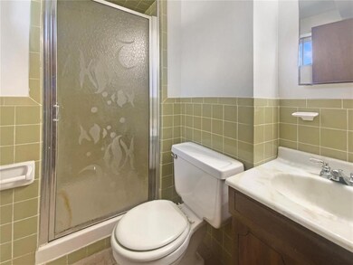 5657 Hidden Cove Ln, Florissant, MO 63034 - photo 7