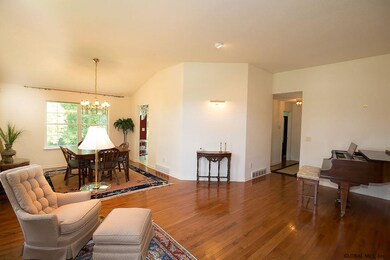 17 Camden Cir, Delmar, NY 12054 - photo 6