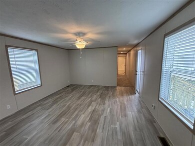 40 Bluebird Hill Dr unit 372, Lake Orion, MI 48359 - photo 3