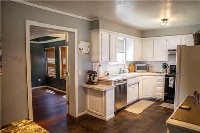 4704 Tate Dr, Oklahoma City, OK 73115 - photo 6