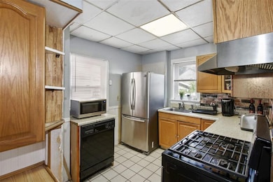 136 N 16th St, Bloomfield, NJ 07003 - photo 4