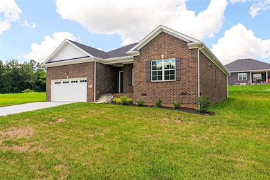 307 Claiborne Cir, Franklin, KY 42134 - photo 2