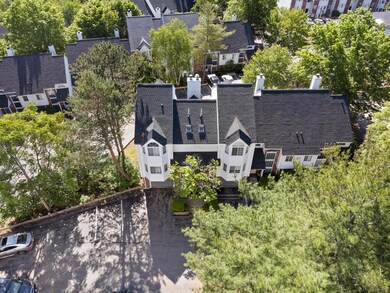 125 Tall Oaks Dr unit D, South Weymouth, MA 02190 - photo 2