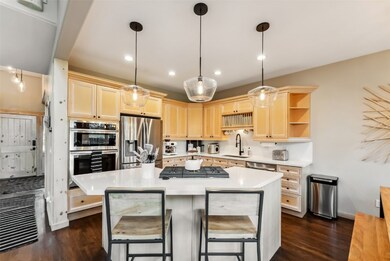 Bright & Light Kitchen