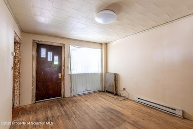 116 Dunmore St, Throop, PA 18512 - photo 3