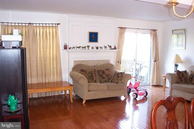 1117 Cypress Tree Place, Herndon, VA 20170 - photo 7