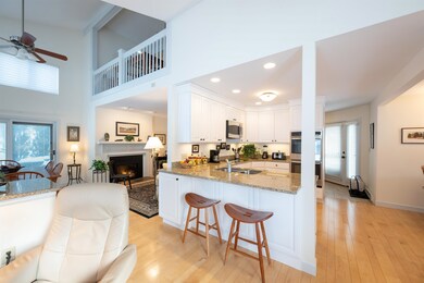 3755 Quechee Main St unit B, Quechee, VT 05059 - photo 4