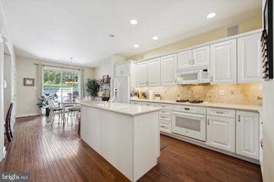 118 Dundee Mills Ln unit 66, Wallingford, PA 19086 - photo 6