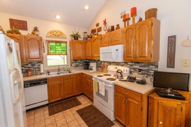 19910 US 12 Edw Kitchen