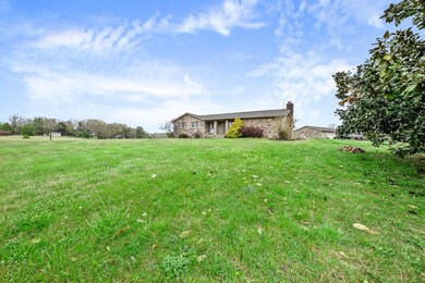 2923 Oak Grove Rd, Walling, TN 38587 - photo 3