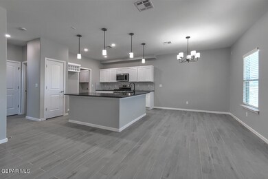 1092-Indigo Sky-Kitchen-Dining-2 (1)