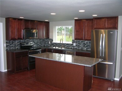 14905 Lawrence Lake Rd SE, Yelm, WA 98597 - photo 5