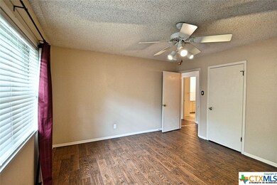 1322 Fieldcrest, New Braunfels, TX 78130 - photo 6