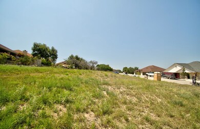 2006 Valencia Dr N unit 83, Kerrville, TX 78028 - photo 4