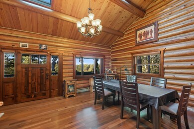 Dining to back deck
