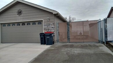 1104 Gate Park Dr, Central Point, OR 97502 - photo 4