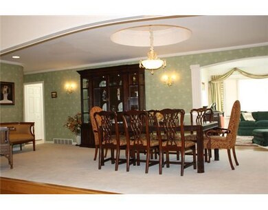 125 Old Mendon Rd, Cumberland, RI 02864 - photo 5