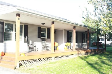 195 Old MacKville Rd, Harrodsburg, KY 40330 - photo 2