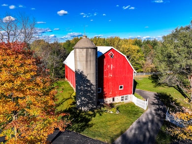 3204 Division Rd, Jackson, WI 53037 - photo 2