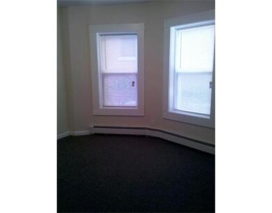 878 Worthington St unit 1R, Springfield, MA 01105 - photo 5