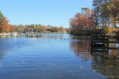 611 Johns Neck Rd, Weems, VA 22576 - photo 3