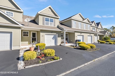 26 Wiley Way unit 14, Toms River, NJ 08757 - photo 2