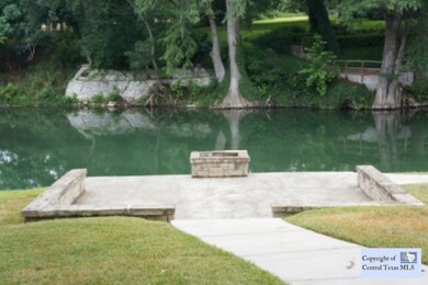 1329 Gruene Leaf Dr, New Braunfels, TX 78130 - photo 2