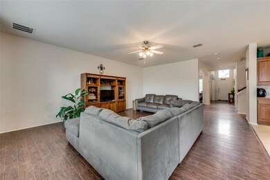 861 Crockett Dr, Lavon, TX 75166 - photo 6