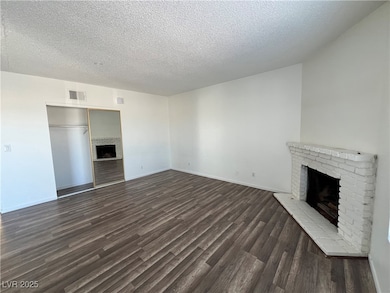 6942 Appleton Dr unit 3, Las Vegas, NV 89156 - photo 5
