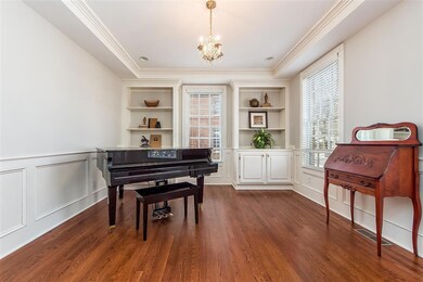 Den - 7731 Arboretum Ct