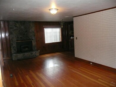 623 NE 6th St, Bend, OR 97701 - photo 3