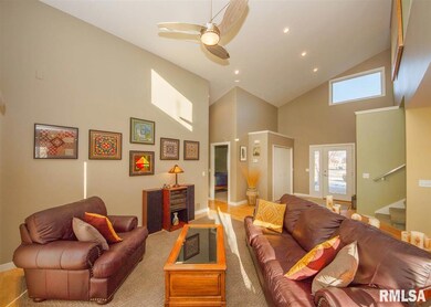 3723 W 44th St, Davenport, IA 52806 - photo 4