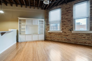 40 Monroe Center St NW unit 307, Grand Rapids, MI 49503 - photo 3