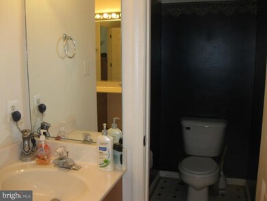 10413 Woodlake Ct, Spotsylvania, VA 22553 - photo 4