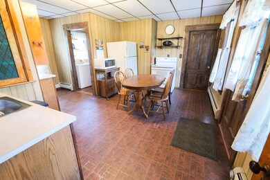 70 Maple St, Cavendish, VT 05153 - photo 5