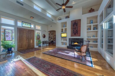 005_Living Room and Foyer