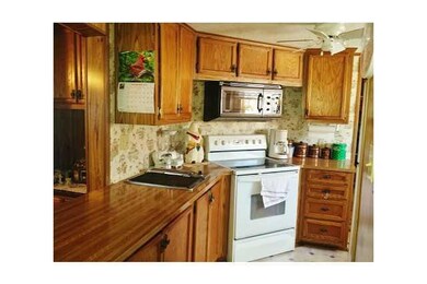 unlisted-address, Newton, IA 50208 - photo 4