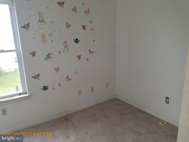 1500 S Commerce St, Paulsboro, NJ 08066 - photo 5