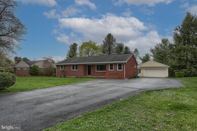 225 E Glenn Rd, Hershey, PA 17033 - photo 2