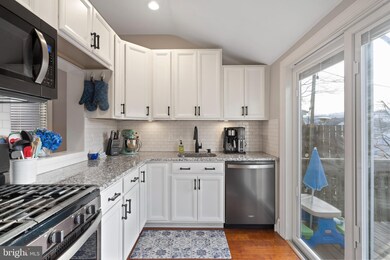 407 Spring Mill Ave, Conshohocken, PA 19428 - photo 7