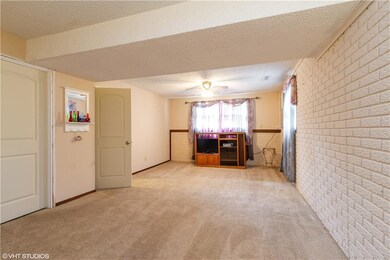 2624 Boyd St, Des Moines, IA 50317 - photo 5